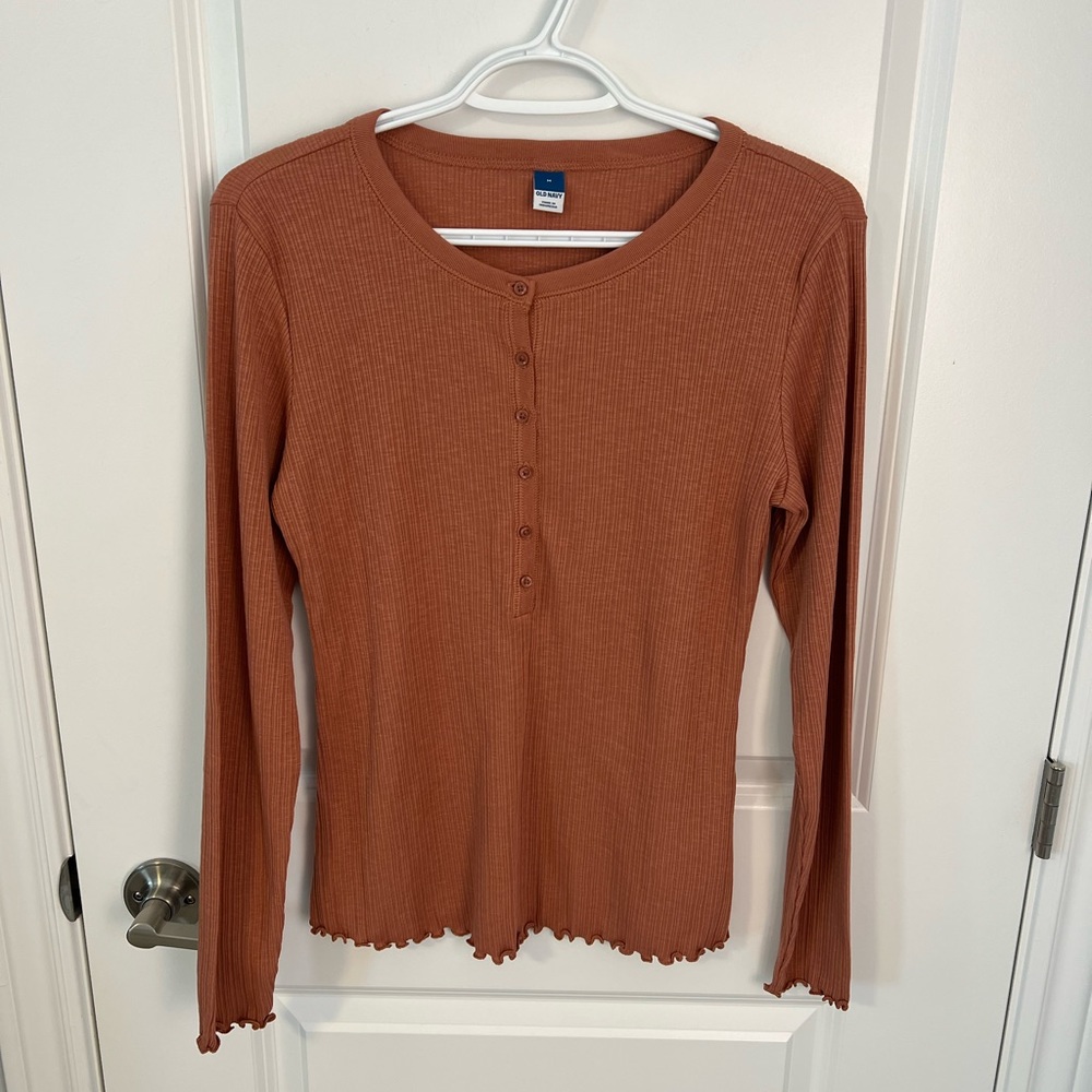NWT Old Navy Long Sleeve Rib Knit Henley Long Sleeve Top - Picture 3 of 7